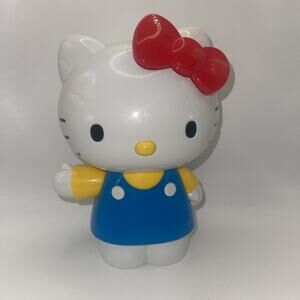 Hello Kitty 7” In Dancing & Waving Hand Animated Figure Toy 2022